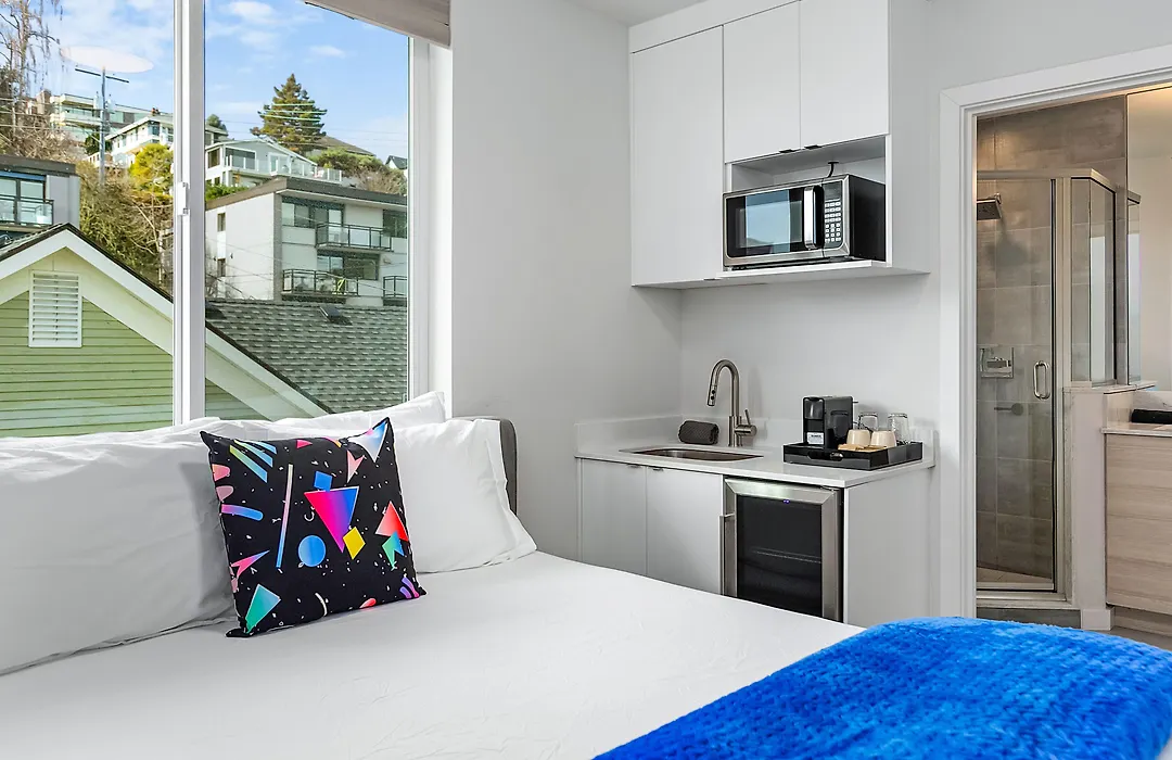 Back To The Future Sweet Suites-1